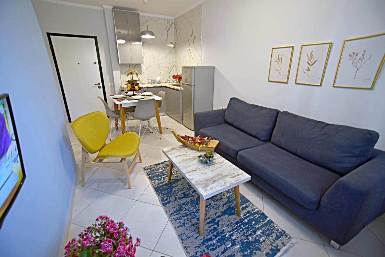 Sunrise Suites Vlore Bagian luar foto