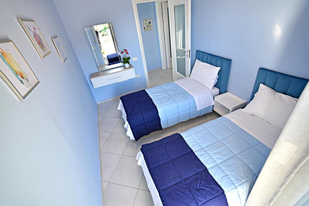 Sunrise Suites Vlore Bagian luar foto