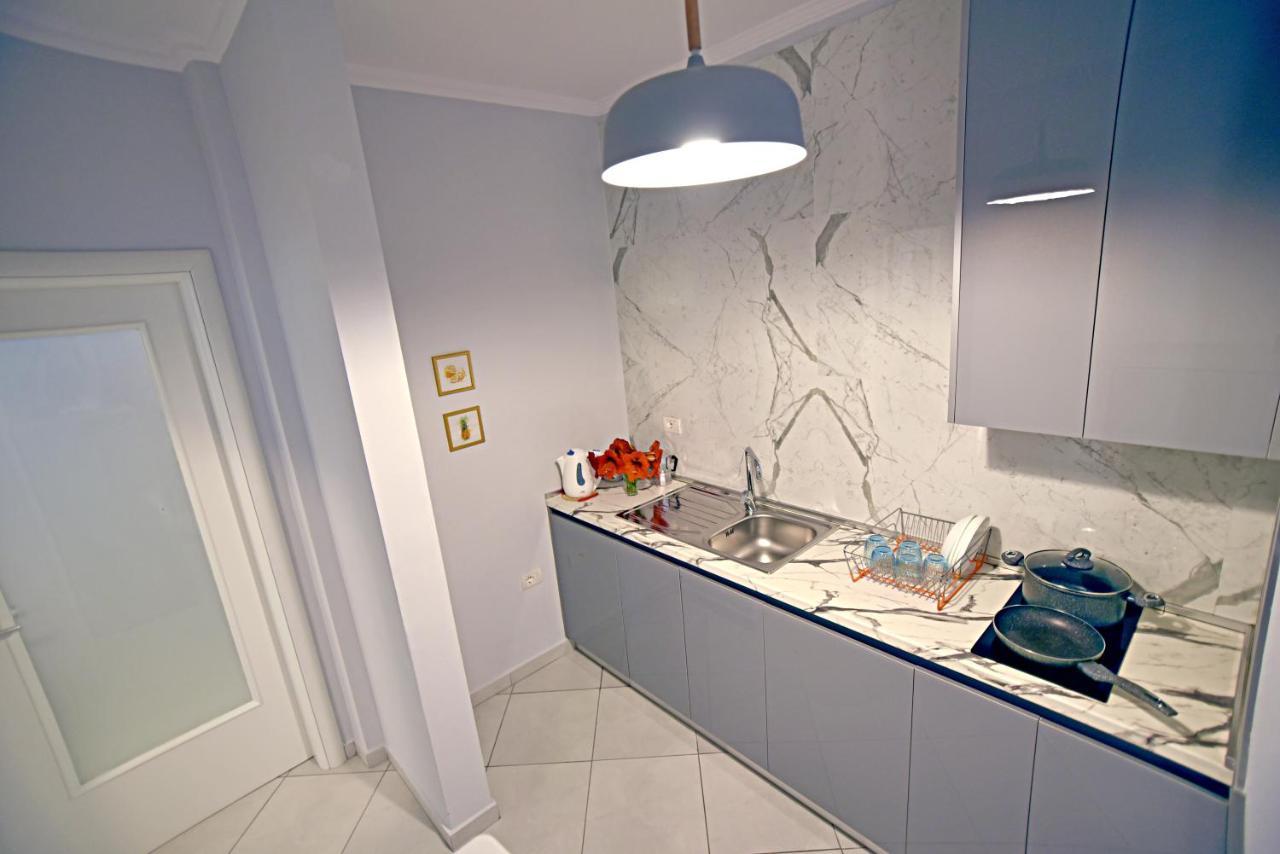 Sunrise Suites Vlore Bagian luar foto