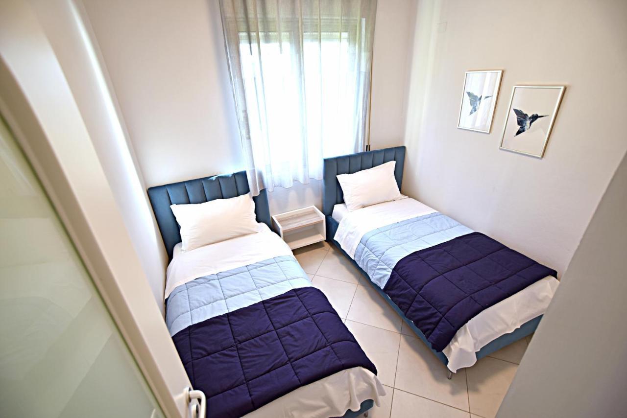 Sunrise Suites Vlore Bagian luar foto